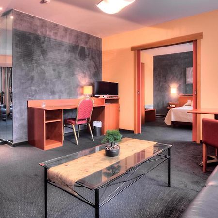 Hotel Tristar La Louviere Bilik gambar