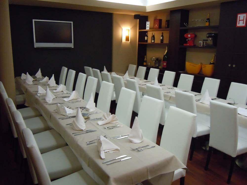 Hotel Tristar La Louviere Luaran gambar