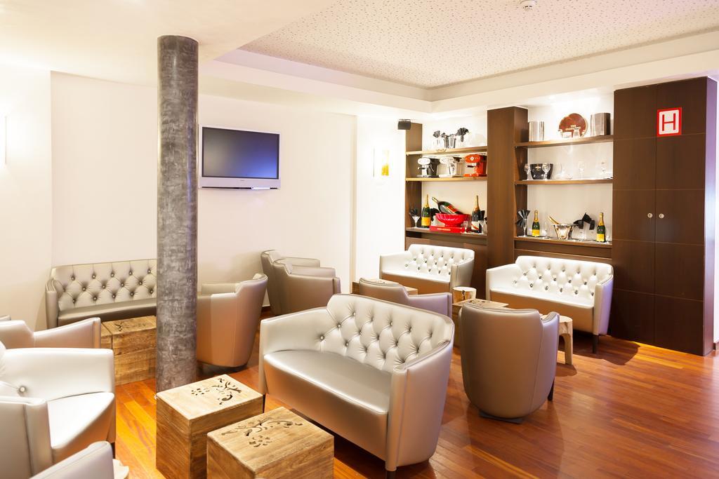 Hotel Tristar La Louviere Luaran gambar