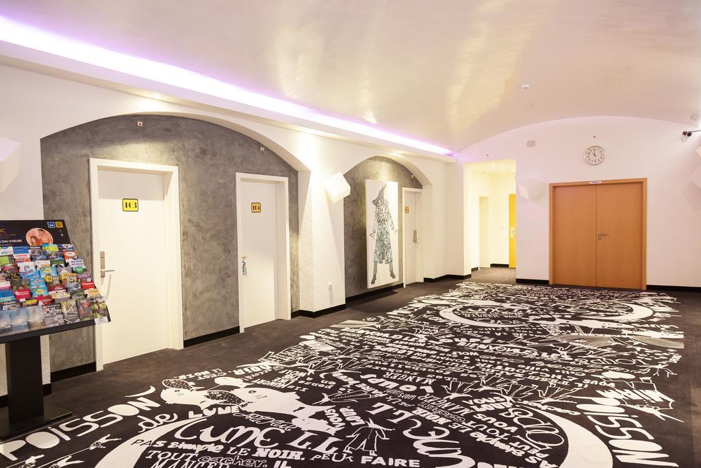 Hotel Tristar La Louviere Luaran gambar