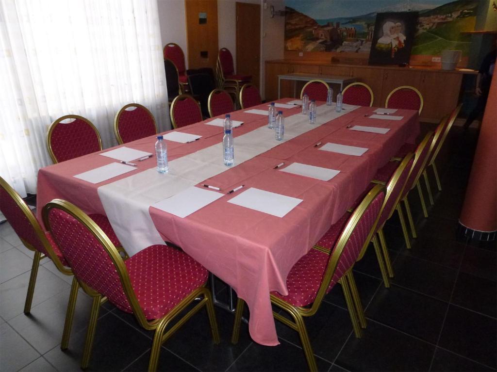 Hotel Tristar La Louviere Luaran gambar
